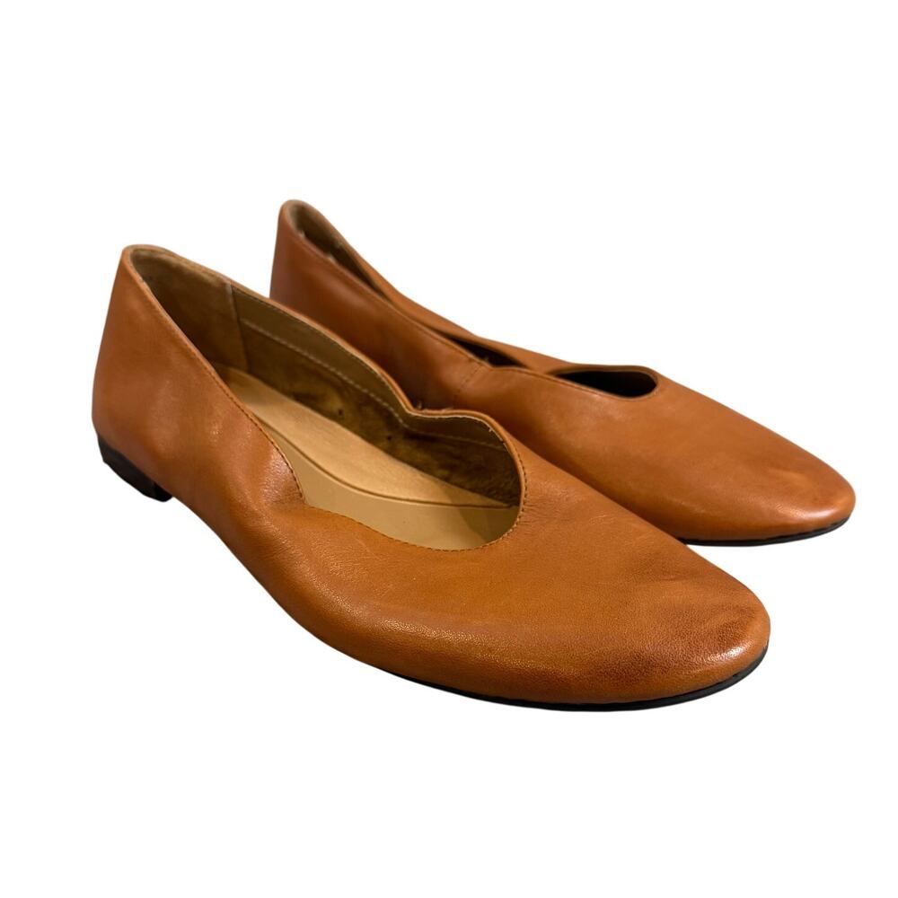 AEROSOLES Women's Tan Leather Ballet Flats